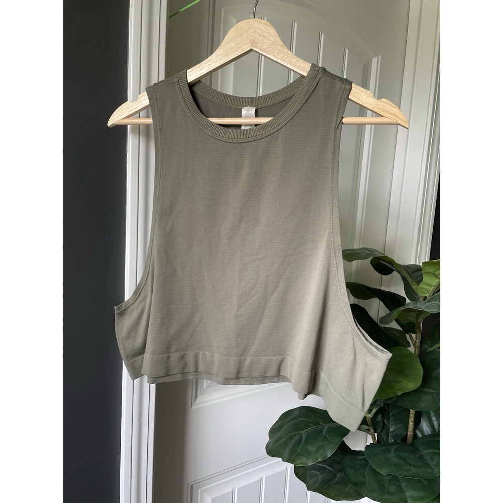 Avocado Go To Muscle Crop Tank Top Size L Olive Sage Green Cropped Workout Tee